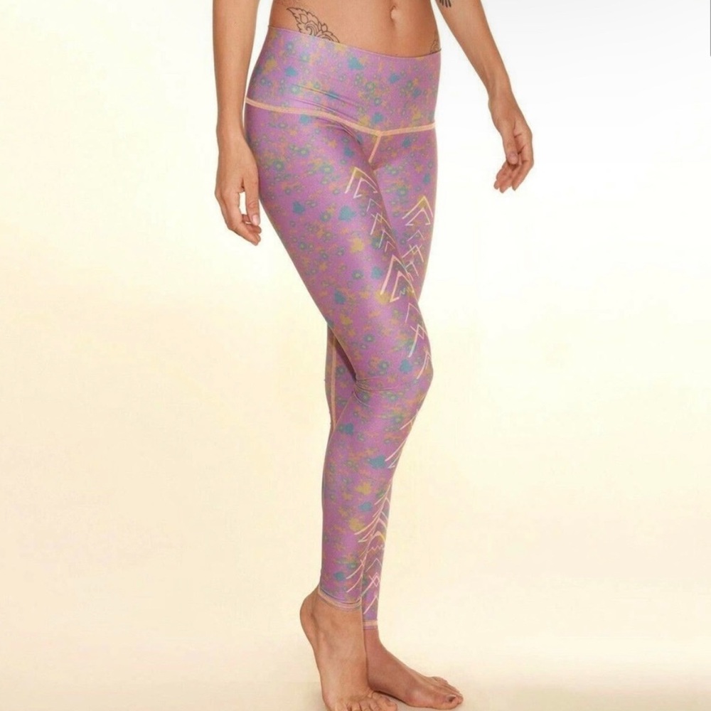 Teeki Women's Yoga Leggings Purple Meadow Dream S Floral Pilates Anti Microbial